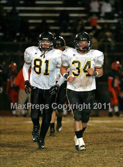 Thumbnail 2 in Hendersonville vs. Ridgeway (TSSAA 5A Semifinal) photogallery.
