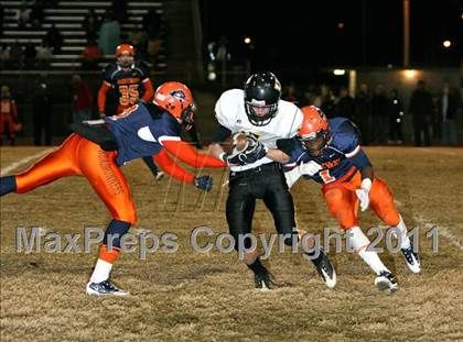 Thumbnail 3 in Hendersonville vs. Ridgeway (TSSAA 5A Semifinal) photogallery.
