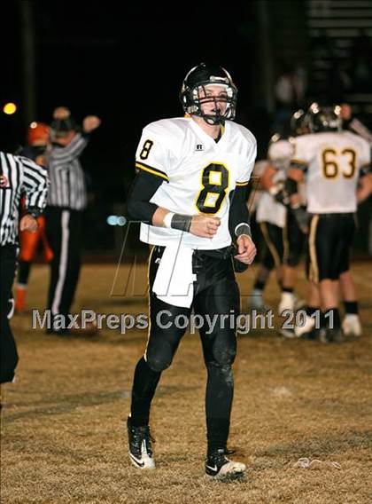 Thumbnail 3 in Hendersonville vs. Ridgeway (TSSAA 5A Semifinal) photogallery.