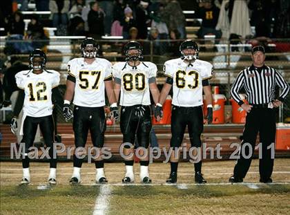 Thumbnail 1 in Hendersonville vs. Ridgeway (TSSAA 5A Semifinal) photogallery.