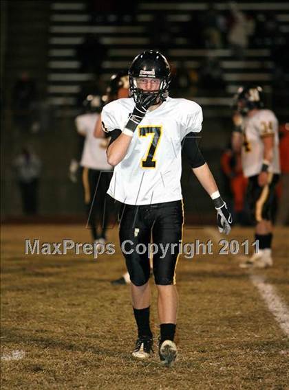 Thumbnail 1 in Hendersonville vs. Ridgeway (TSSAA 5A Semifinal) photogallery.