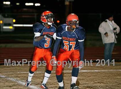 Thumbnail 1 in Hendersonville vs. Ridgeway (TSSAA 5A Semifinal) photogallery.
