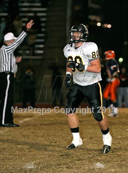 Thumbnail 3 in Hendersonville vs. Ridgeway (TSSAA 5A Semifinal) photogallery.