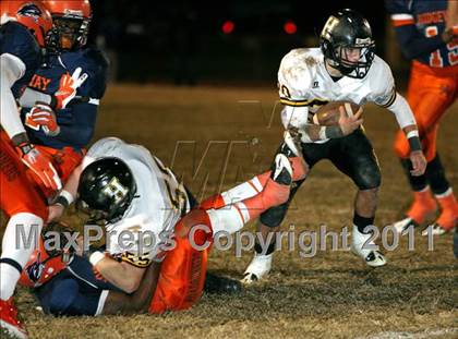Thumbnail 1 in Hendersonville vs. Ridgeway (TSSAA 5A Semifinal) photogallery.
