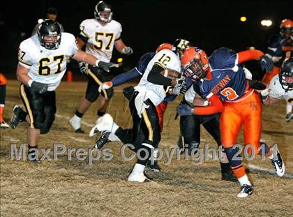 Thumbnail 2 in Hendersonville vs. Ridgeway (TSSAA 5A Semifinal) photogallery.
