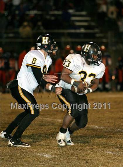 Thumbnail 2 in Hendersonville vs. Ridgeway (TSSAA 5A Semifinal) photogallery.