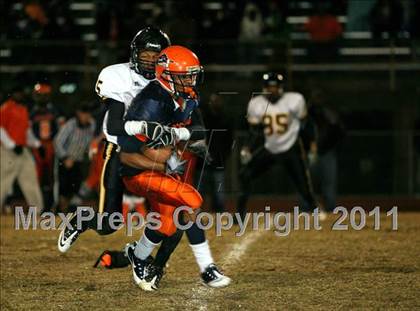 Thumbnail 3 in Hendersonville vs. Ridgeway (TSSAA 5A Semifinal) photogallery.