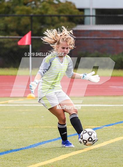 Thumbnail 2 in Trumbull @ Ludlowe photogallery.
