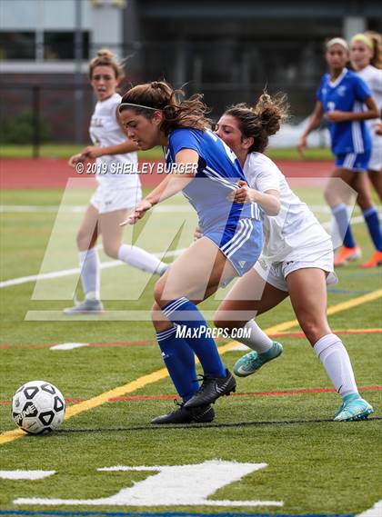 Thumbnail 1 in Trumbull @ Ludlowe photogallery.