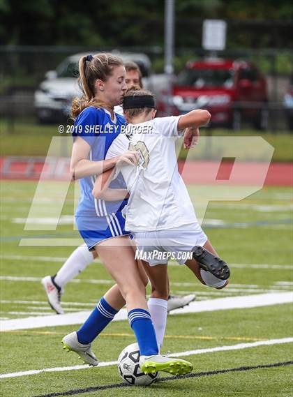 Thumbnail 3 in Trumbull @ Ludlowe photogallery.