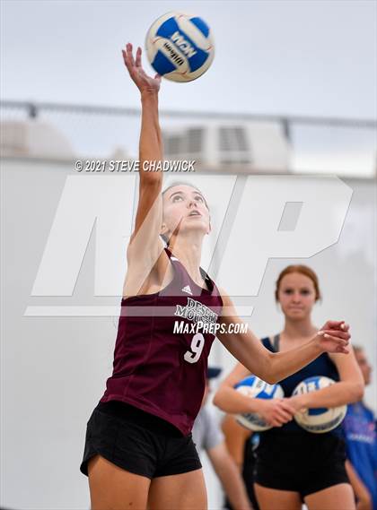 Thumbnail 1 in Desert Mountain vs Xavier College Prep @ Casteel (AIA Division I Final) photogallery.