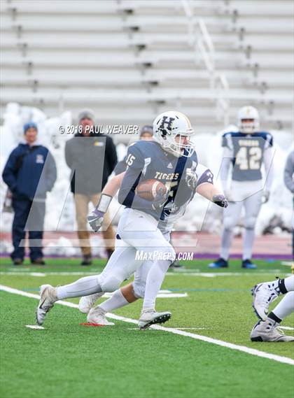 Thumbnail 1 in Hollidaysburg vs. Wallenpaupack Area (PIAA Class 5A First Round Playoff) photogallery.