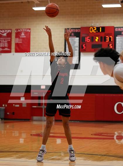 Thumbnail 2 in Eagle Pass vs Canyon (River City Classic) photogallery.