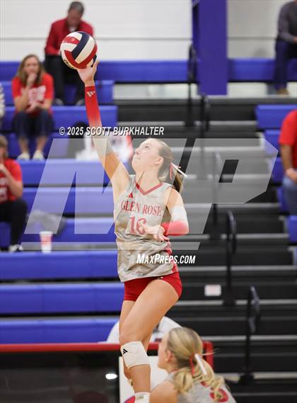 Thumbnail 1 in Glen Rose vs. Liberty (UIL 4A Volleyball Bi-District) photogallery.