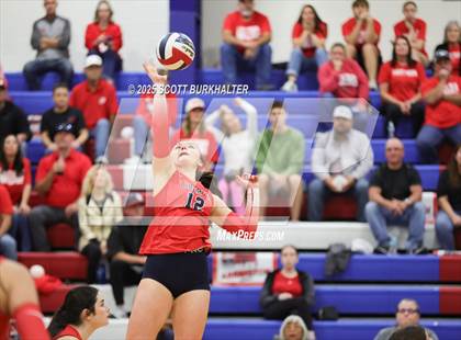 Thumbnail 1 in Glen Rose vs. Liberty (UIL 4A Volleyball Bi-District) photogallery.