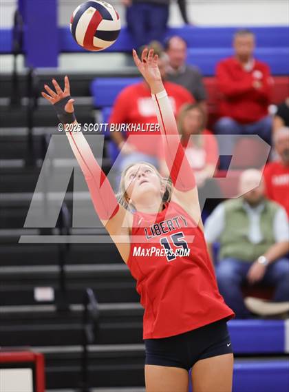 Thumbnail 1 in Glen Rose vs. Liberty (UIL 4A Volleyball Bi-District) photogallery.