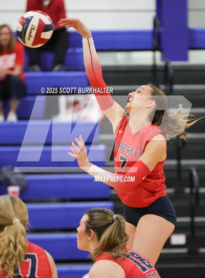 Thumbnail 3 in Glen Rose vs. Liberty (UIL 4A Volleyball Bi-District) photogallery.