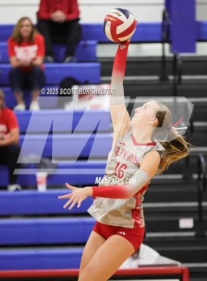 Thumbnail 2 in Glen Rose vs. Liberty (UIL 4A Volleyball Bi-District) photogallery.