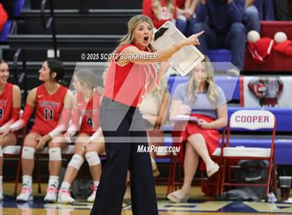 Thumbnail 3 in Glen Rose vs. Liberty (UIL 4A Volleyball Bi-District) photogallery.