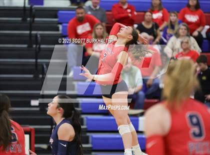 Thumbnail 2 in Glen Rose vs. Liberty (UIL 4A Volleyball Bi-District) photogallery.
