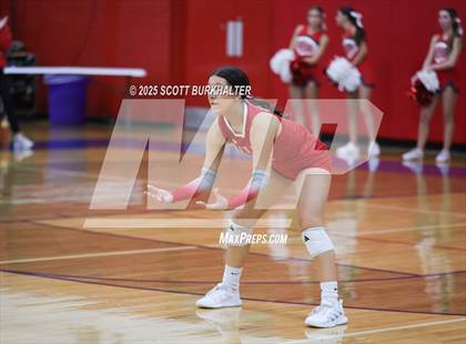 Thumbnail 1 in Glen Rose vs. Liberty (UIL 4A Volleyball Bi-District) photogallery.