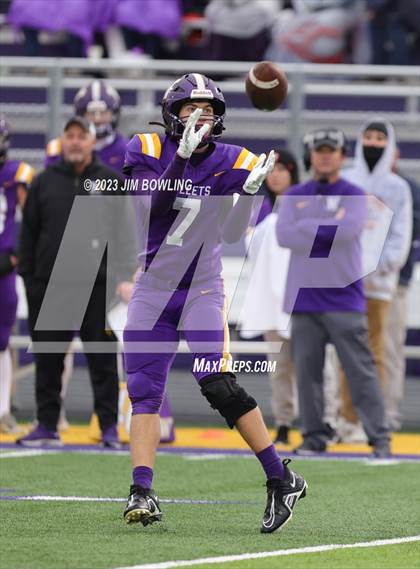 Thumbnail 3 in Tolono Unity vs Williamsville (IHSA 3A Round 1) photogallery.