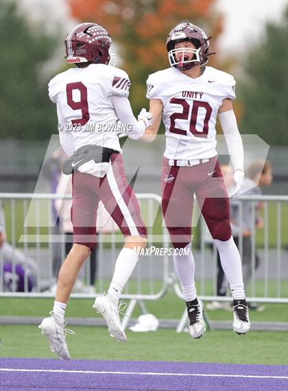 Thumbnail 3 in Tolono Unity vs Williamsville (IHSA 3A Round 1) photogallery.