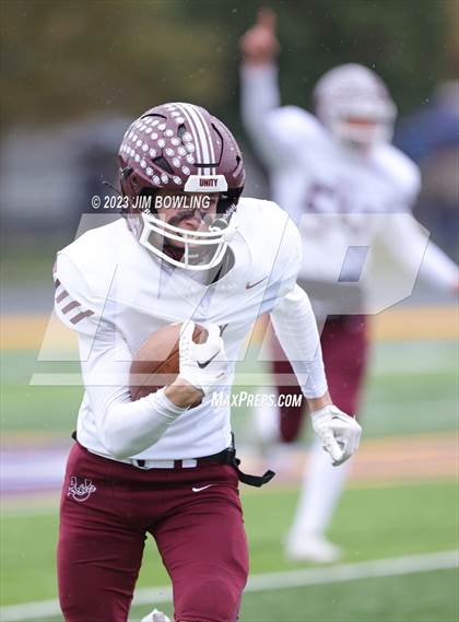 Thumbnail 2 in Tolono Unity vs Williamsville (IHSA 3A Round 1) photogallery.