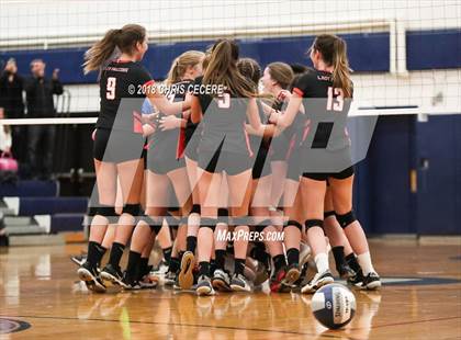 Thumbnail 3 in Irondequoit vs. Niagara-Wheatfield (NYSPHSAA Class A Regional) photogallery.