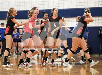 Thumbnail 3 in Irondequoit vs. Niagara-Wheatfield (NYSPHSAA Class A Regional) photogallery.
