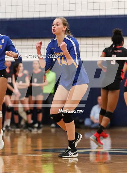 Thumbnail 2 in Irondequoit vs. Niagara-Wheatfield (NYSPHSAA Class A Regional) photogallery.