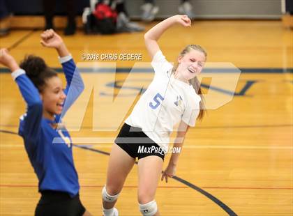 Thumbnail 2 in Irondequoit vs. Niagara-Wheatfield (NYSPHSAA Class A Regional) photogallery.