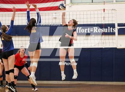 Thumbnail 1 in Irondequoit vs. Niagara-Wheatfield (NYSPHSAA Class A Regional) photogallery.