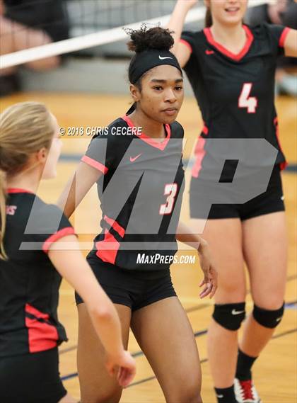 Thumbnail 3 in Irondequoit vs. Niagara-Wheatfield (NYSPHSAA Class A Regional) photogallery.