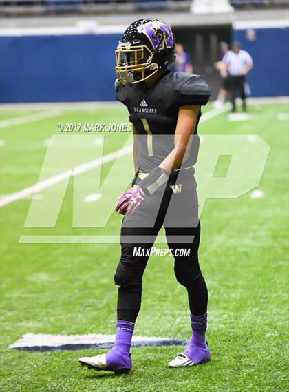 Thumbnail 1 in Wickenburg vs. Holbrook (Kick-Off Classic) photogallery.