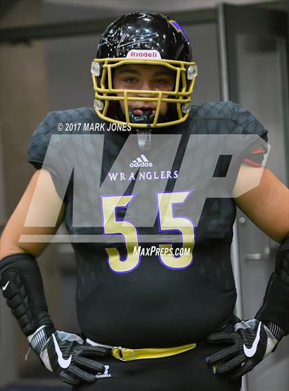 Thumbnail 1 in Wickenburg vs. Holbrook (Kick-Off Classic) photogallery.