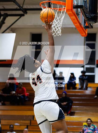 Thumbnail 3 in Seventy-First @ South View photogallery.