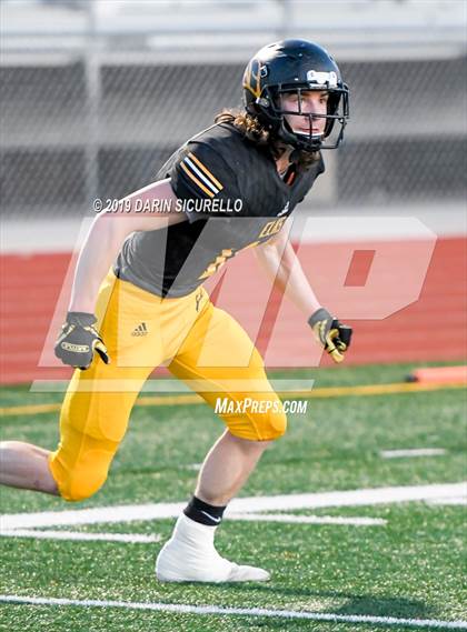 Thumbnail 1 in Santa Cruz Valley vs Round Valley (AIA 2A Semifinal)  photogallery.