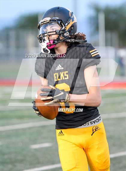 Thumbnail 3 in Santa Cruz Valley vs Round Valley (AIA 2A Semifinal)  photogallery.