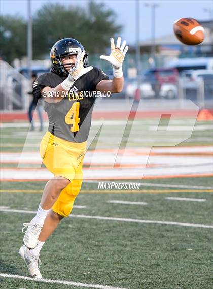 Thumbnail 1 in Santa Cruz Valley vs Round Valley (AIA 2A Semifinal)  photogallery.