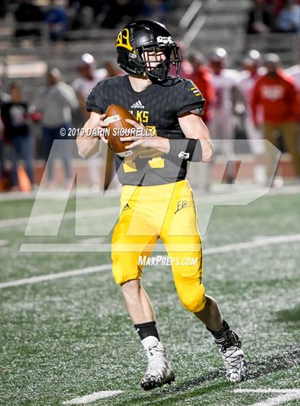 Thumbnail 2 in Santa Cruz Valley vs Round Valley (AIA 2A Semifinal)  photogallery.