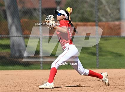 Thumbnail 1 in Mater Dei vs. Burroughs (Alan Dugard Classic) photogallery.