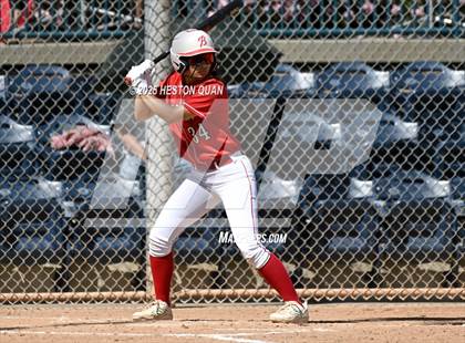 Thumbnail 1 in Mater Dei vs. Burroughs (Alan Dugard Classic) photogallery.