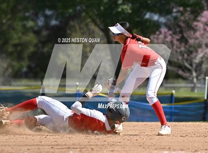 Thumbnail 1 in Mater Dei vs. Burroughs (Alan Dugard Classic) photogallery.