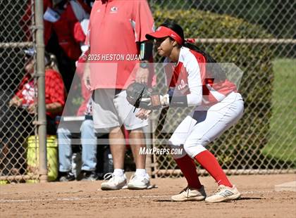 Thumbnail 1 in Mater Dei vs. Burroughs (Alan Dugard Classic) photogallery.
