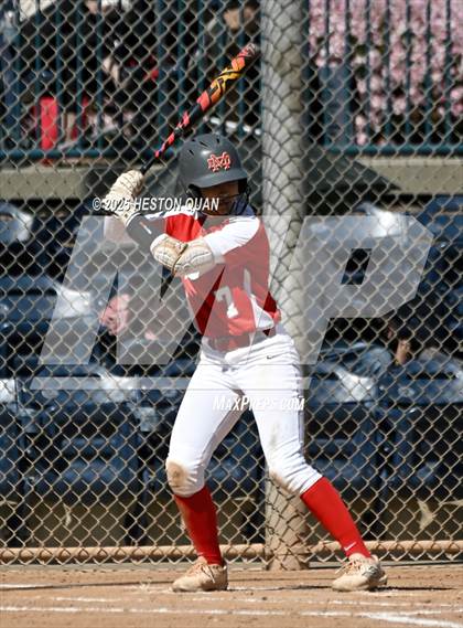 Thumbnail 1 in Mater Dei vs. Burroughs (Alan Dugard Classic) photogallery.