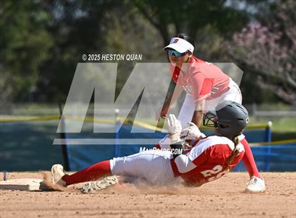 Thumbnail 2 in Mater Dei vs. Burroughs (Alan Dugard Classic) photogallery.