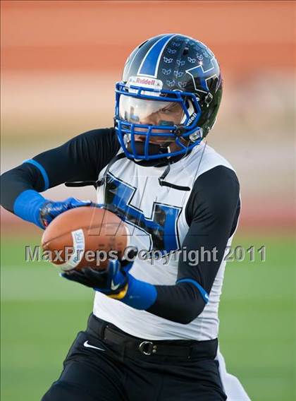Thumbnail 1 in Allen @ Hebron photogallery.