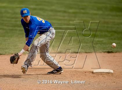 Thumbnail 1 in Newport Central Catholic vs Covington Catholic  photogallery.