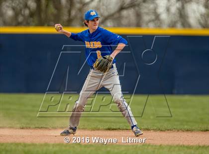 Thumbnail 3 in Newport Central Catholic vs Covington Catholic  photogallery.